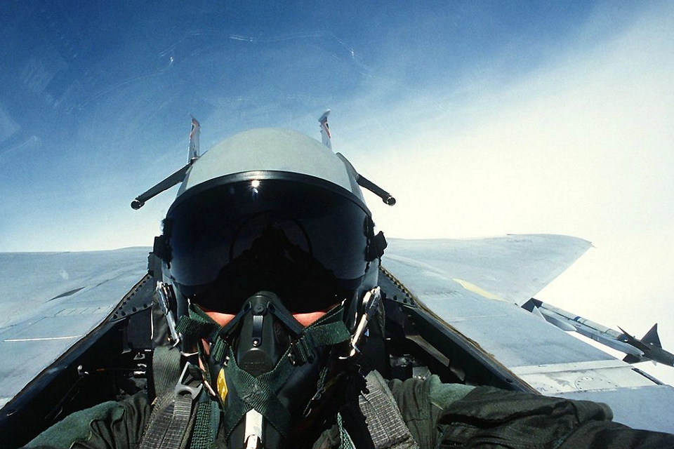 Raytheon utilise NI SystemLink™ pour améliorer la qualité, la fiabilité et l’efficacité de la fabrication