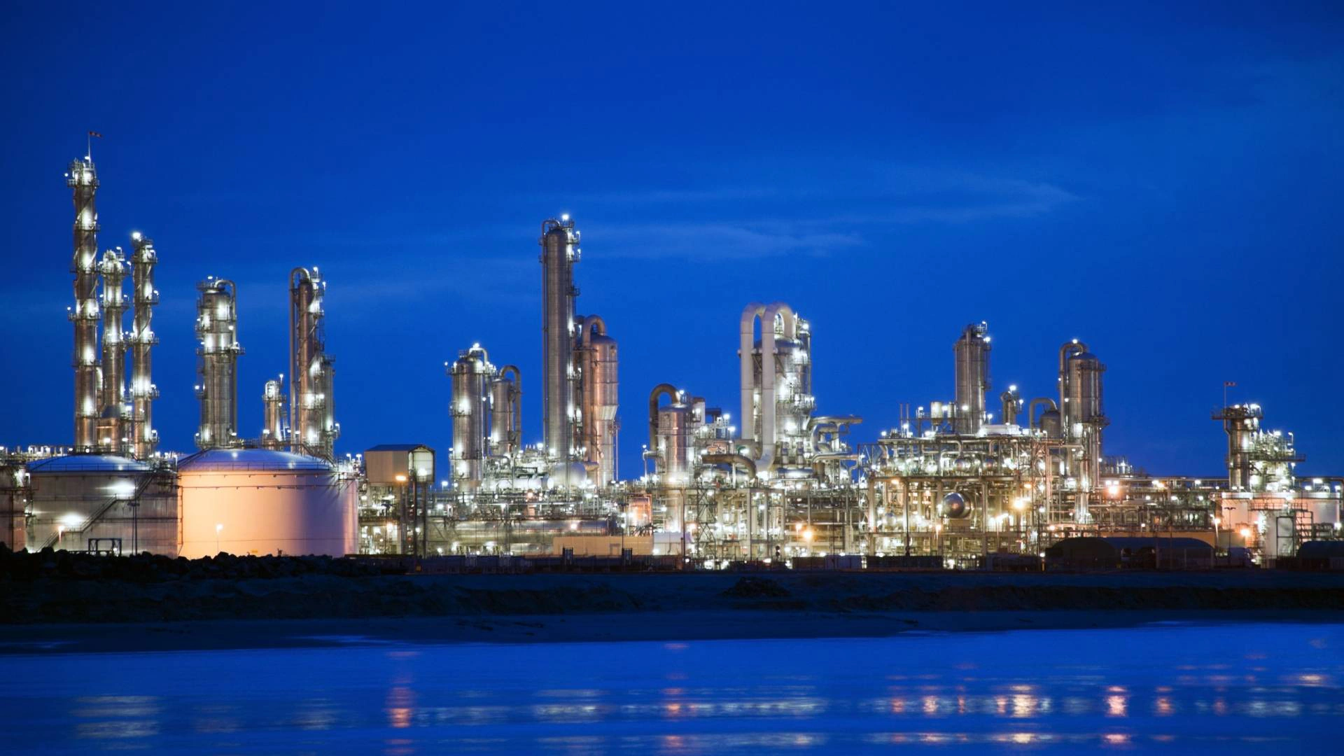 Refinery Reduces Risk of Shutdowns