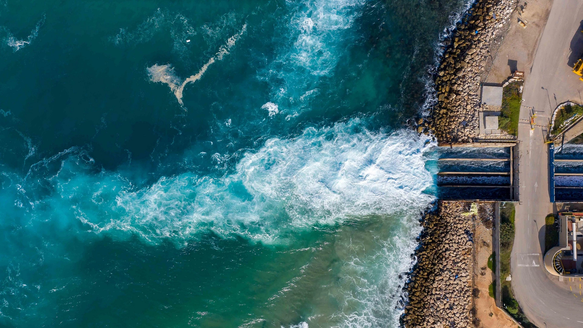 Conductivity Measurement in the Desalination of Seawater