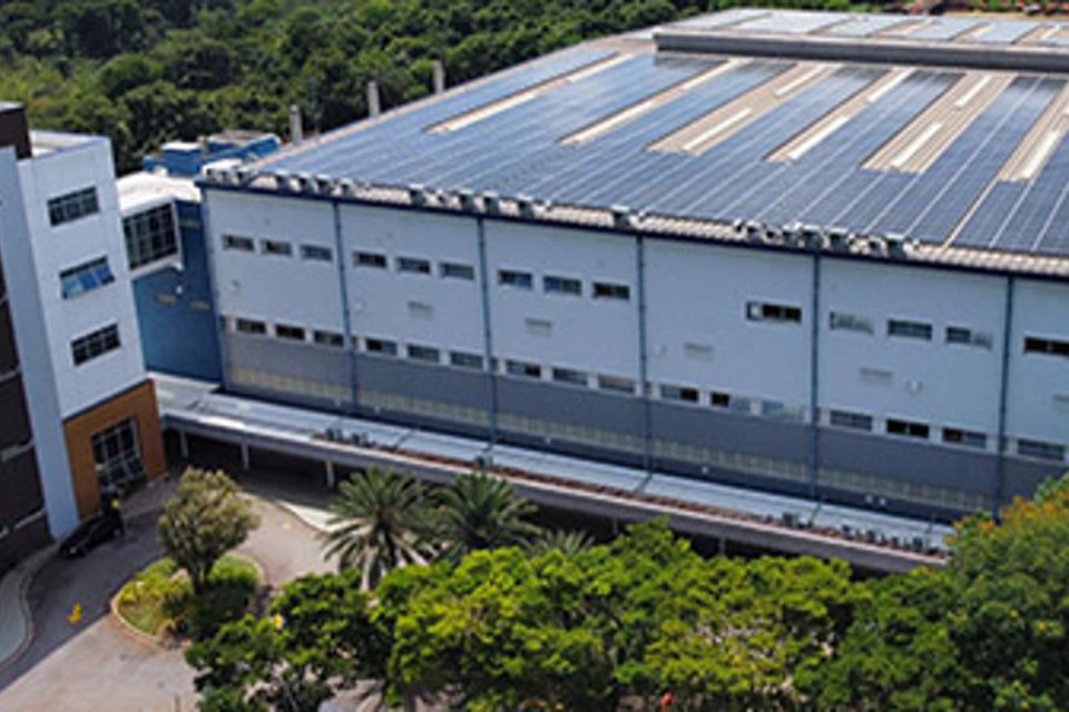 Emerson instala el sistema de energía solar en Sorocaba Operations en Brasil 