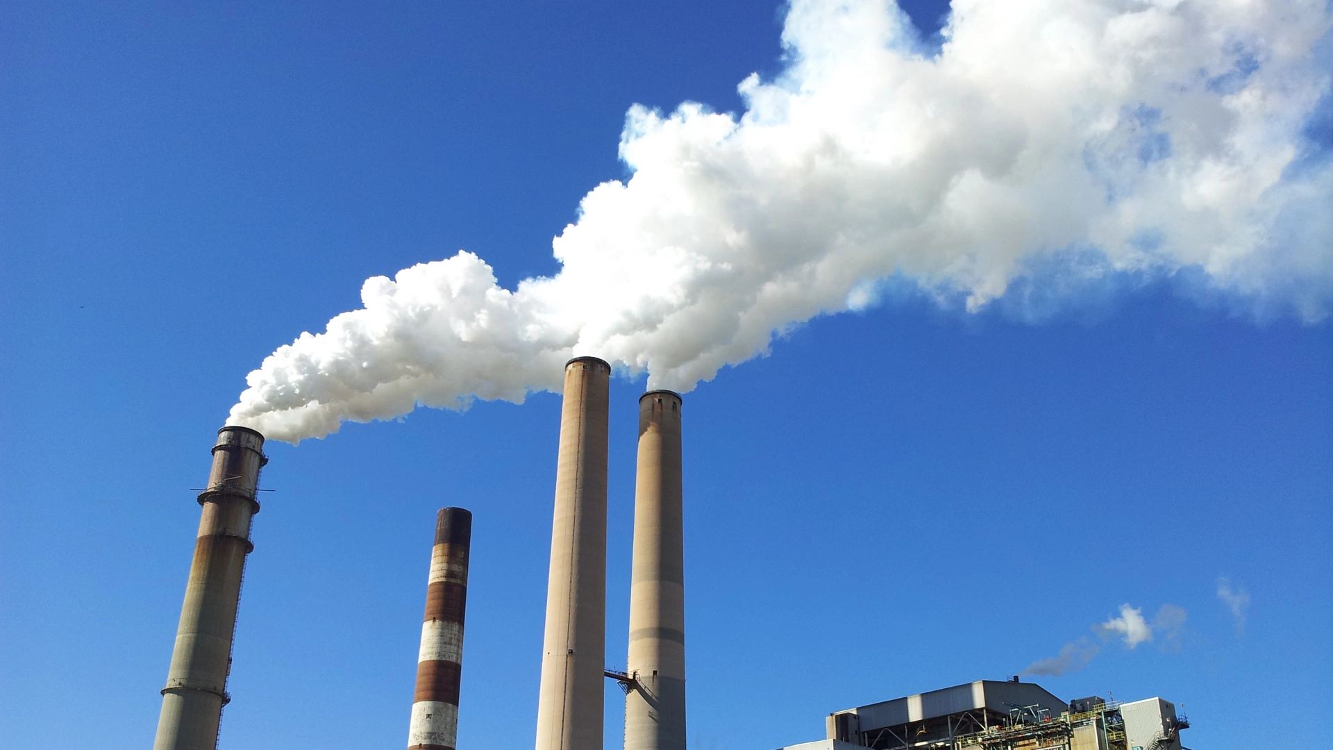 Smoke coming from industrial waste, but using new technology to clean it before dispersing