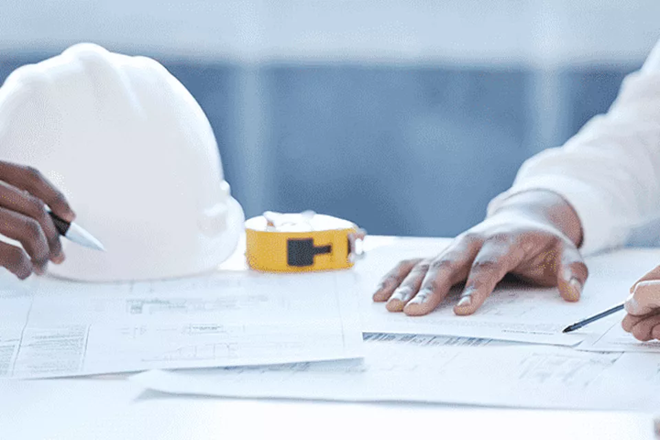Resolución de desafíos de proyectos Greenfield con servicios de PMO