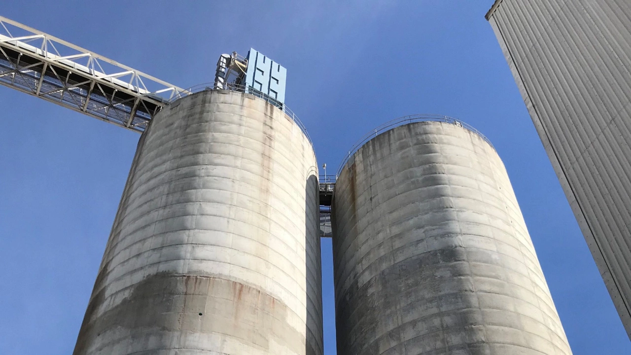 Level Measurement of Raw Coal Piles at Coal-Fired Power Plants