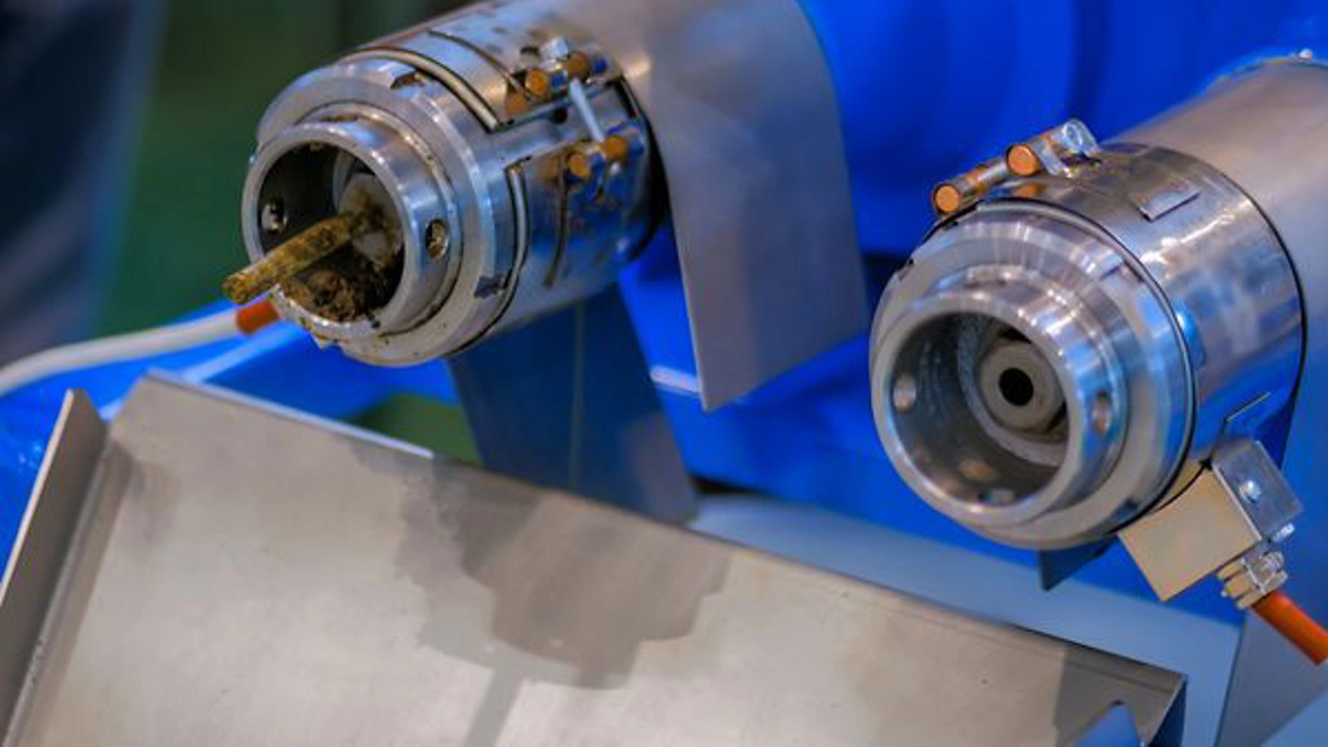 Measurement Solutions for Extruding, Drying, Coating Processes in Dry Pet Food Production