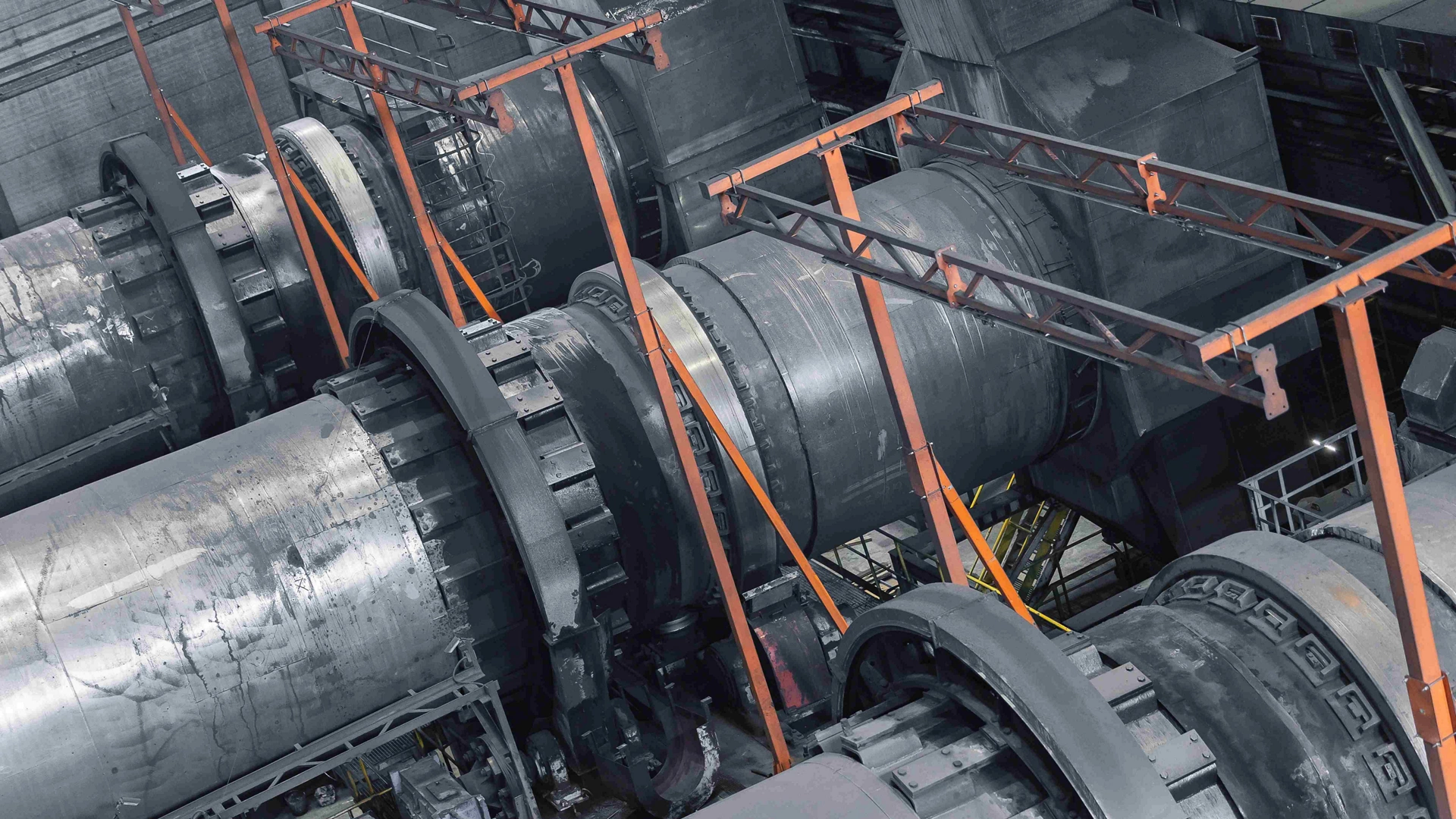 Dryer industrial for iron, Drying for magnetite in mining ore plant. Dewatering of copper concentrates and tailings.