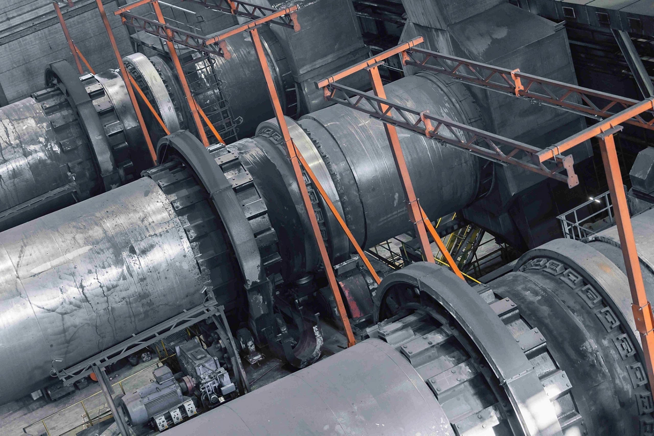 Dryer industrial for iron, Drying for magnetite in mining ore plant. Dewatering of copper concentrates and tailings.
