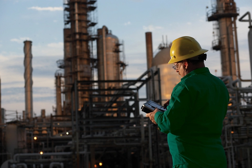 Soluciones DeltaV™ en refinación