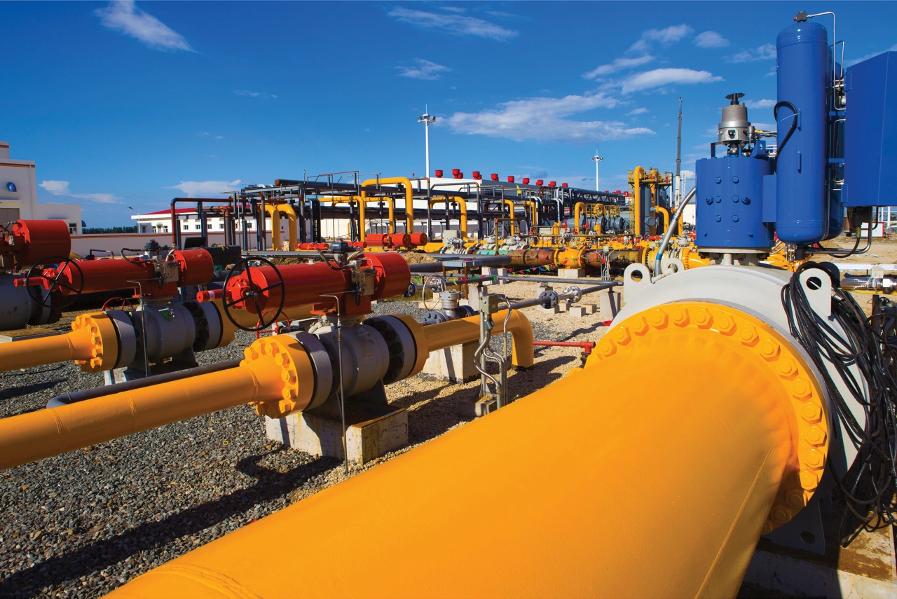 Oil Refinery Piping system