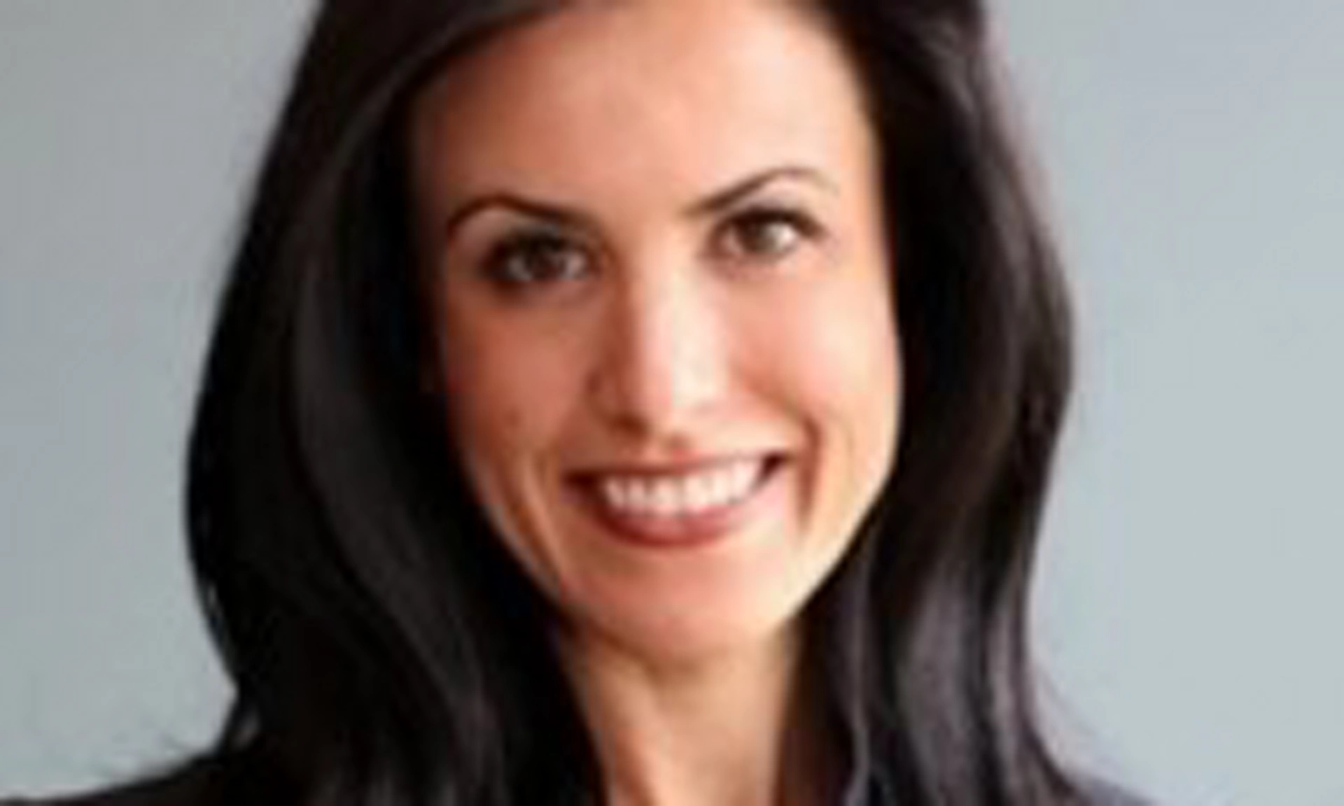 https://www.emerson.com/is/image/emerson/mariana-dionisio-5