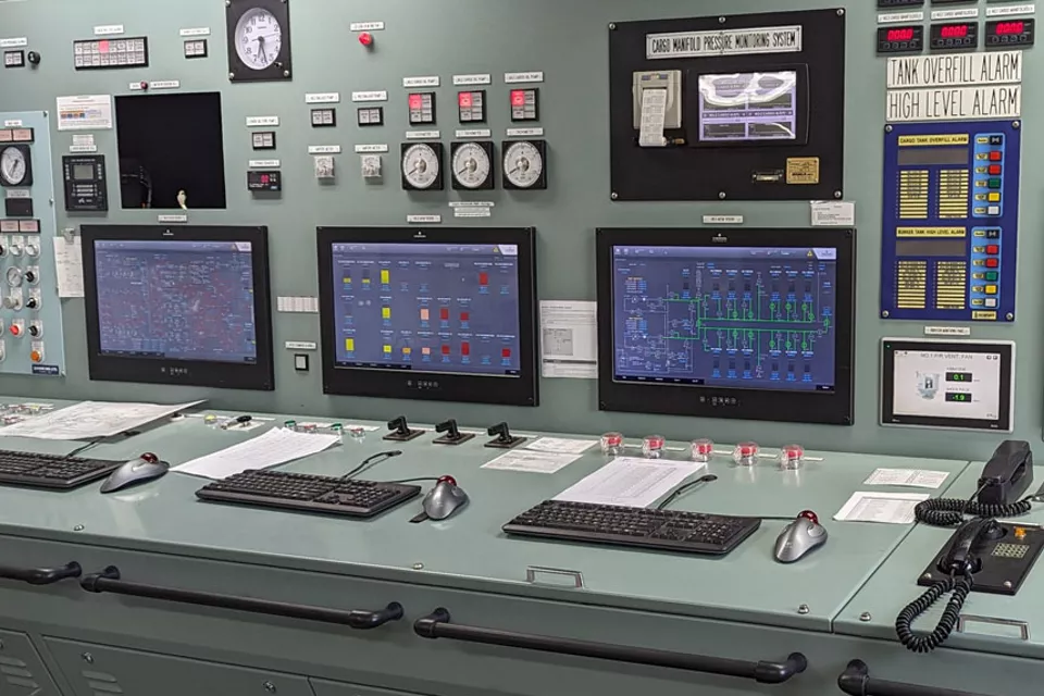 Sistema di controllo e monitoraggio integrati ​