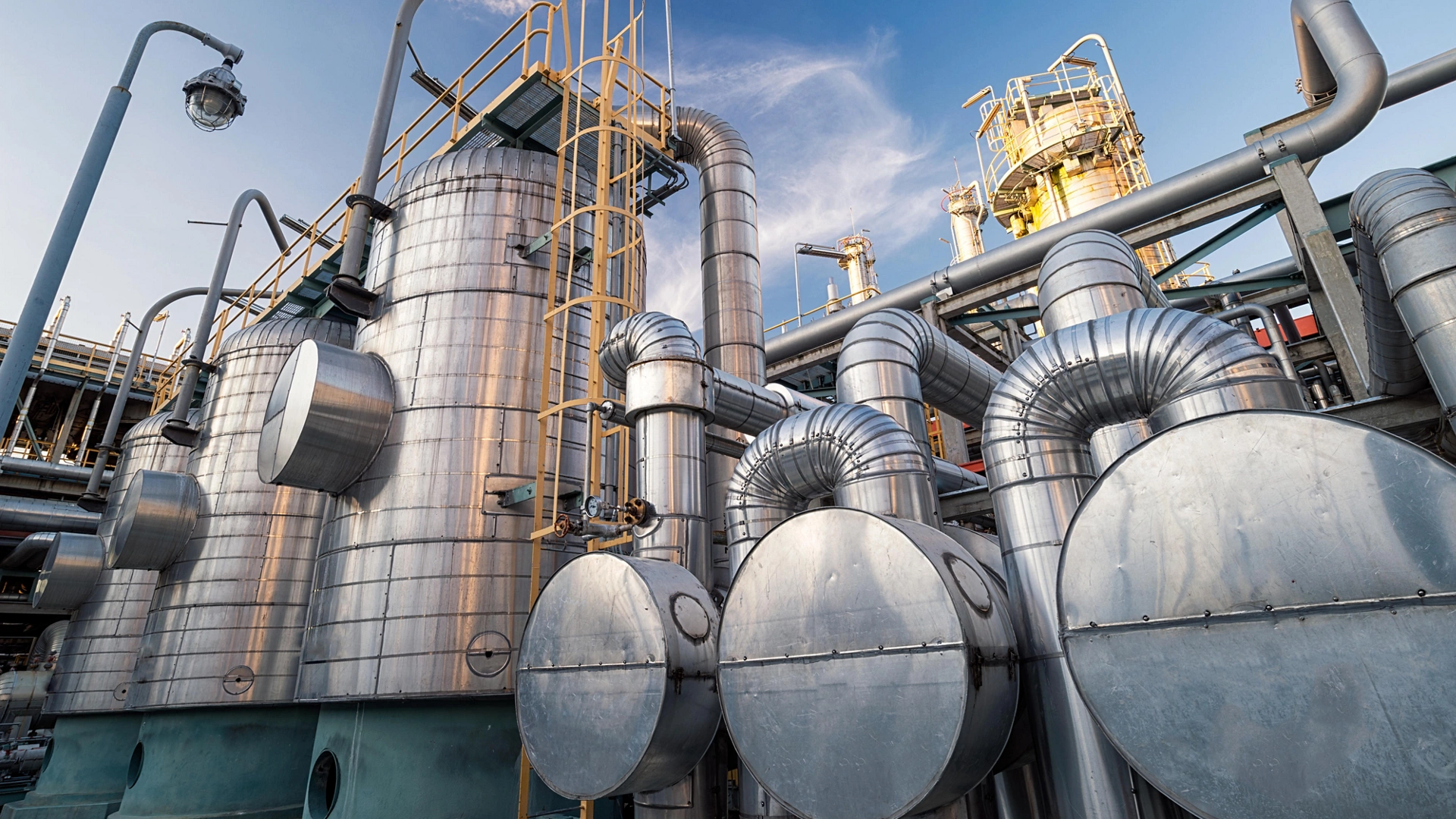Molecular sieve dehydration system : Oil and gas Refinery
