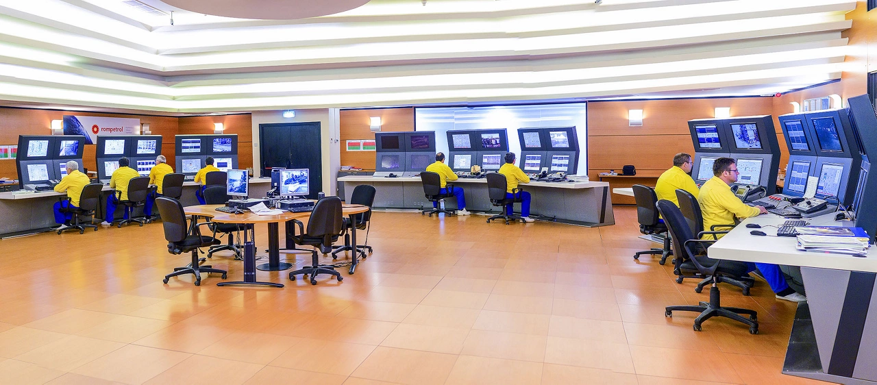 A Rompetrol reduz alarmes em mais de 95% usando o DeltaV AgileOps