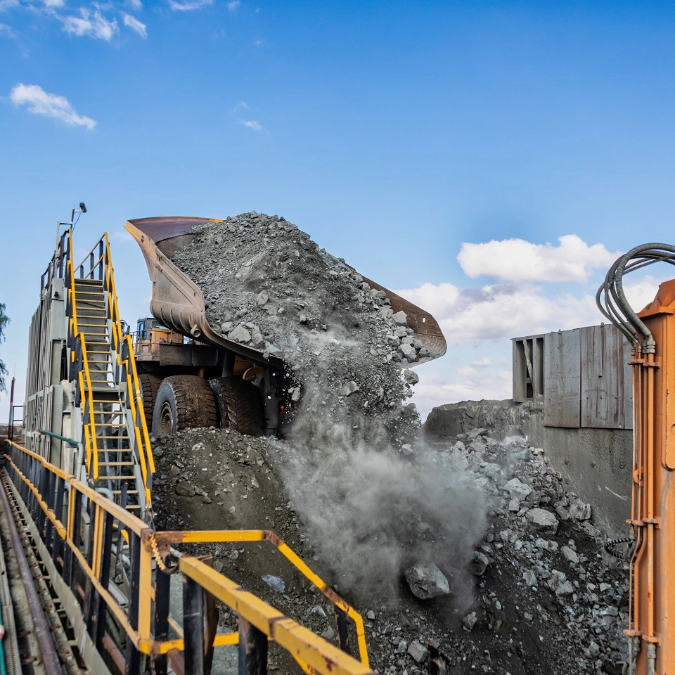 Miglioramento dell'efficienza in fase di ingresso del materiale alimentato per le applicazioni minerarie grazie alla strumentazione di misura